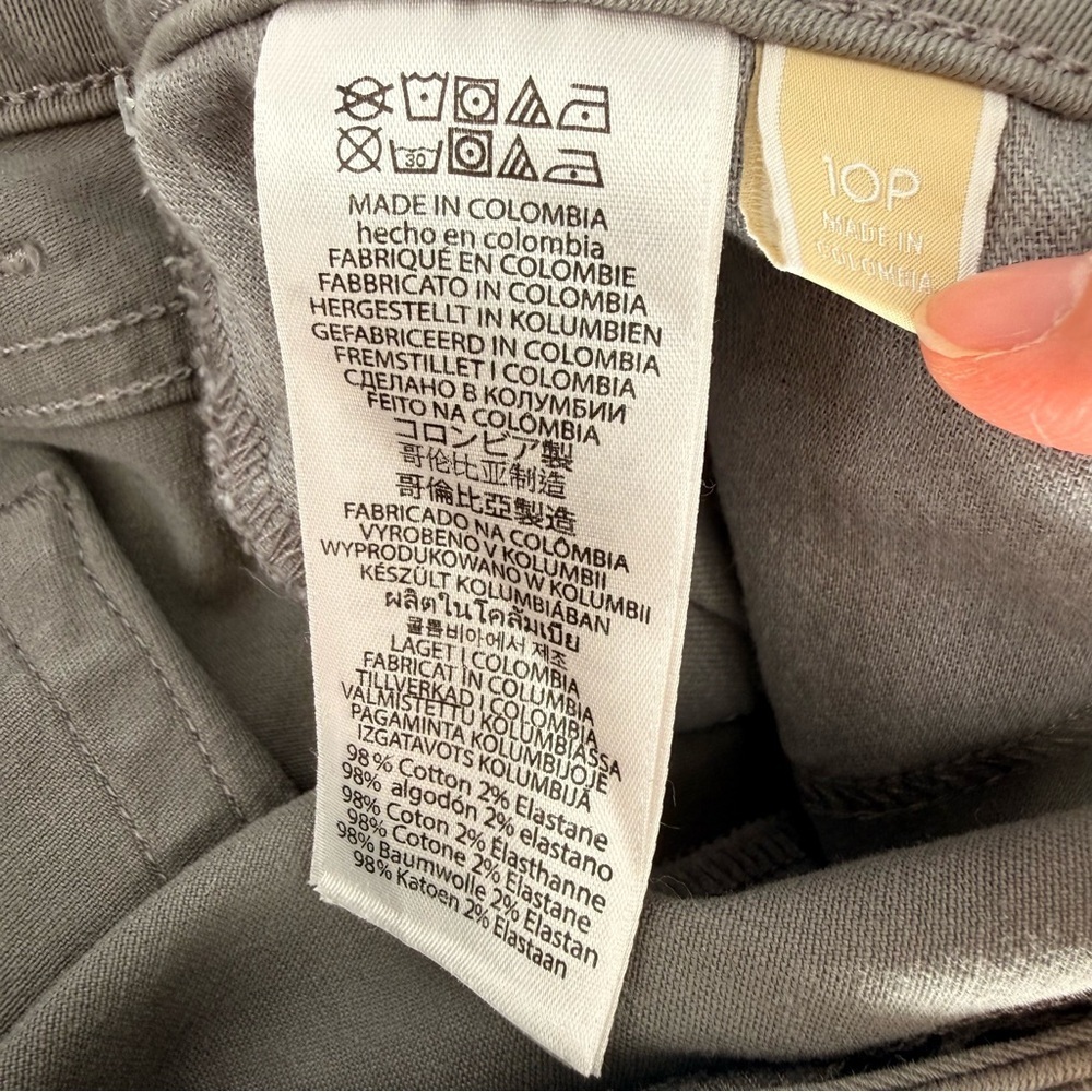 NWT MICHAEL Michael Kors Izzy Cropped Skinny Gray Jeans Size 10P - Picture 8 of 10